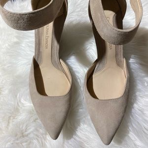Carolina Espinosa Nude suede wedges